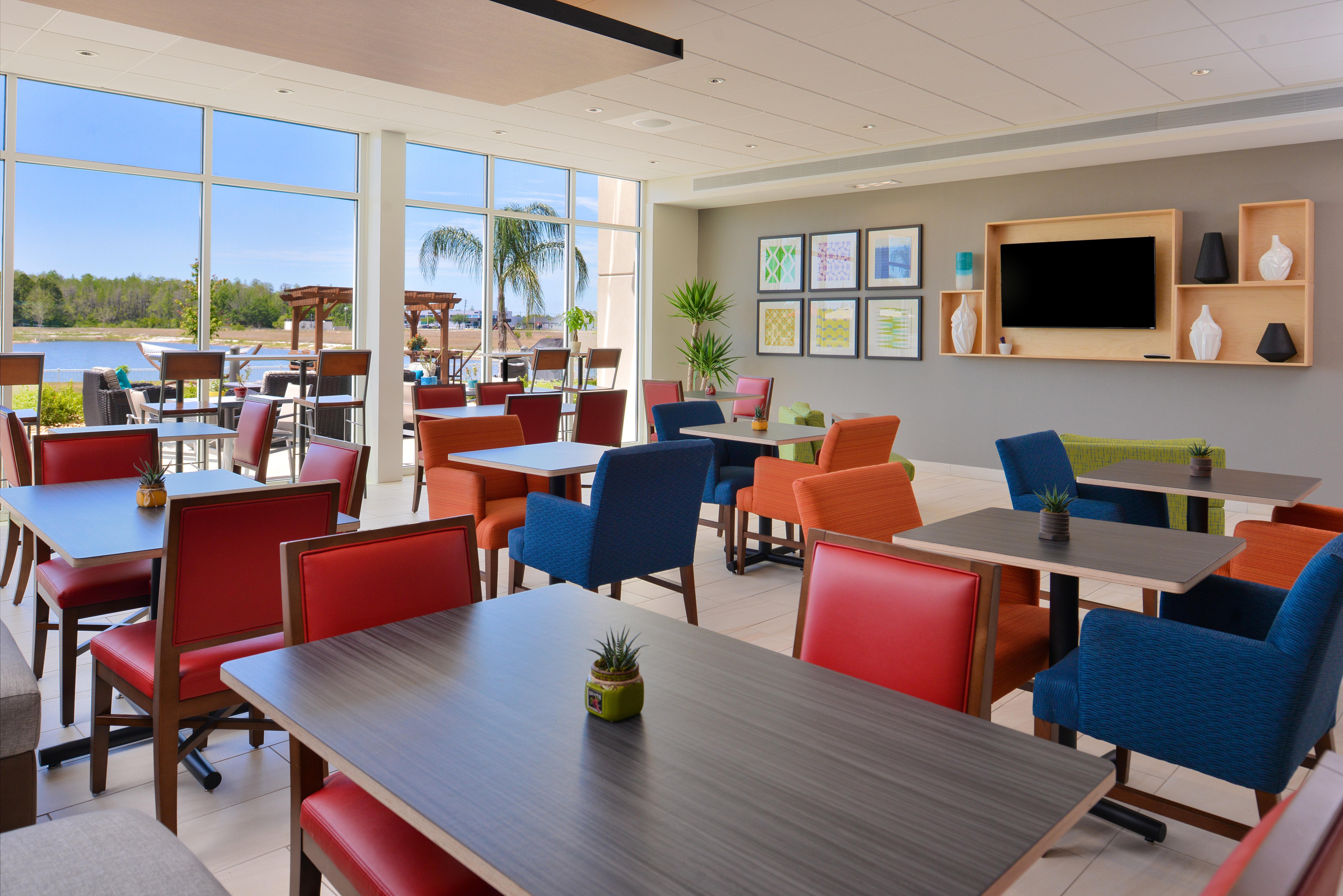 Holiday Inn Express & Suites Trinity By Ihg Exteriér fotografie